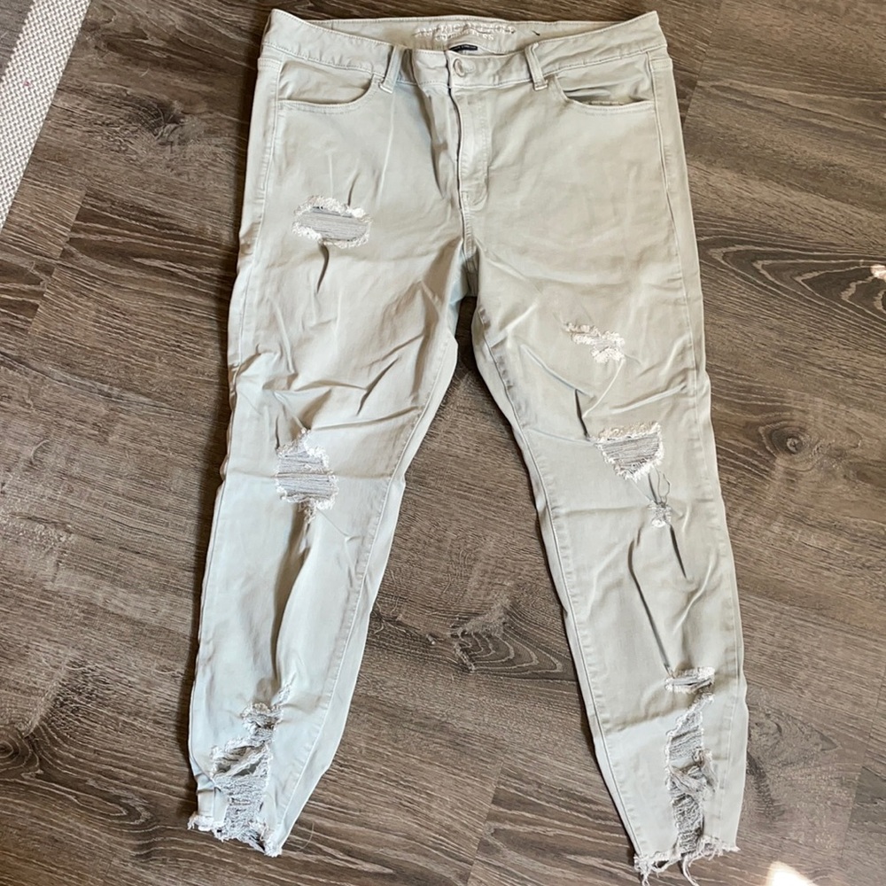 American eagle distressed jeggings